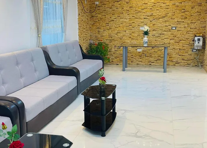 Sephora 招待所 艾福雷诺德